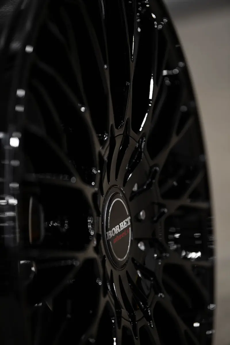 2025 BORBET BTX black glossy HO BORBET7611 klein