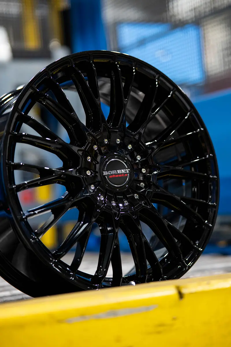 2025 BORBET BTX black glossy HO BORBET7728 klein