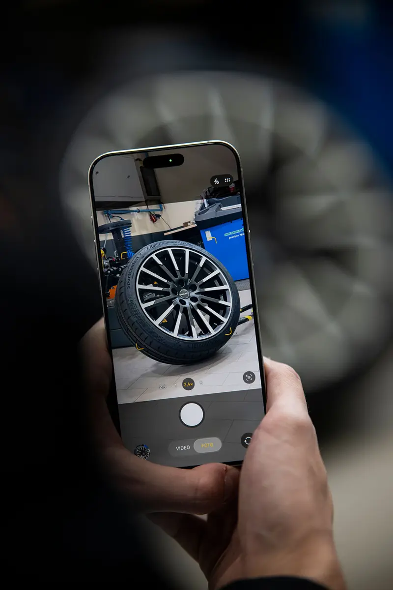 2025 BORBET BX15 black polished matt mit Reifen HO BORBET7026 klein