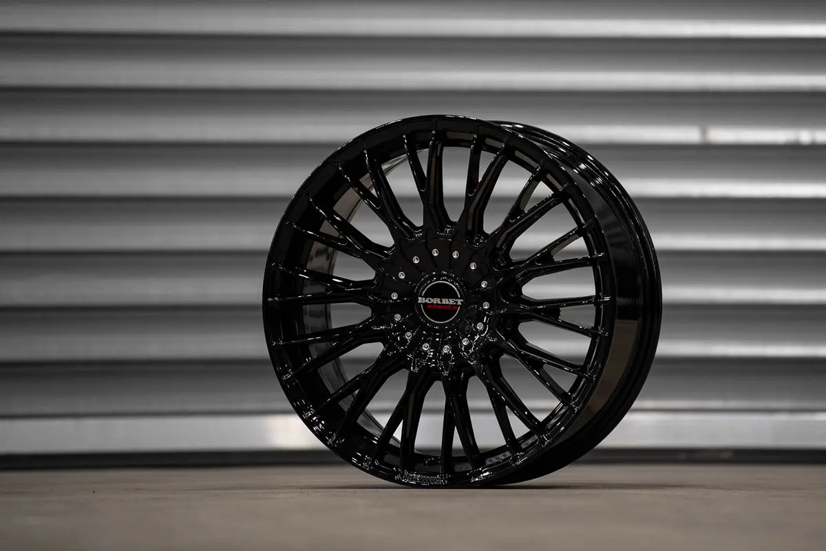 2025 BORBET BTX black glossy HO BORBET7607 klein